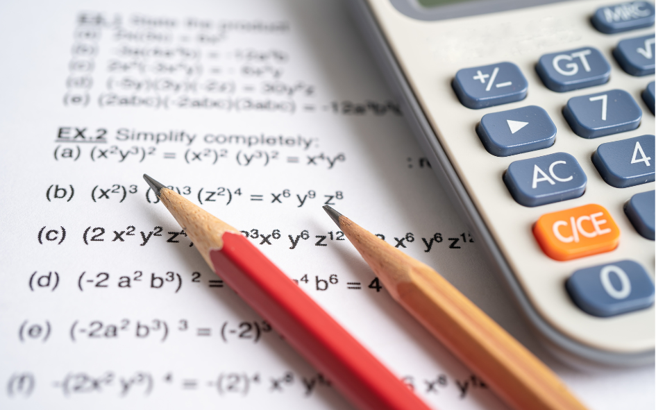 MATEMÁTICAS